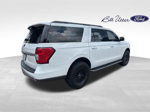 Oxford White 2022 Ford Expedition Max XLT