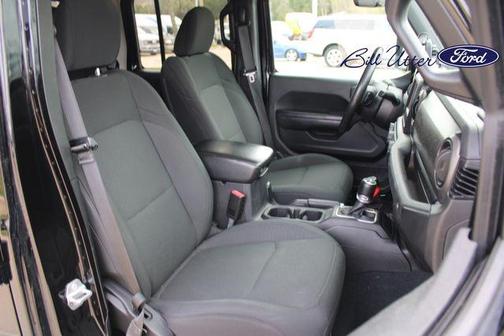 Black Clearcoat 2020 Jeep Gladiator Sport S