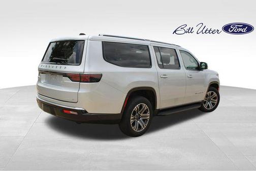 Silver Zynith 2024 Jeep Wagoneer L Series II