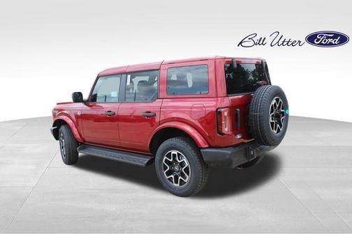 Ruby Red Metallic Tinted Clearcoat 2026 Ford Bronco Outer Banks