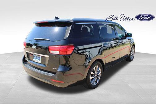 2016 Kia Sedona SX