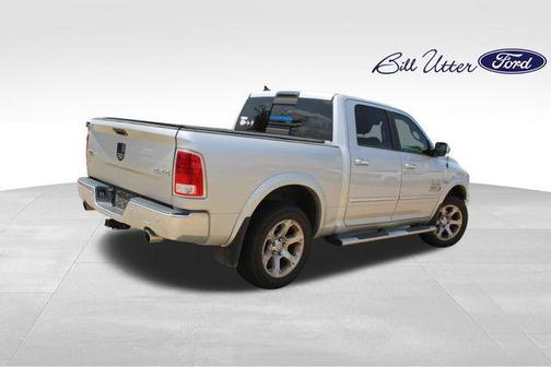 Bright Silver Metallic Clearcoat 2017 RAM 1500 Laramie