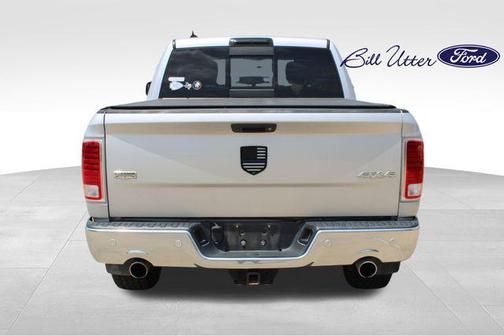 Bright Silver Metallic Clearcoat 2017 RAM 1500 Laramie