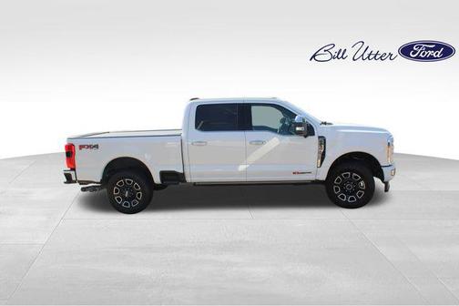 Star White Metallic Tri-Coat 2023 Ford F-250 Platinum