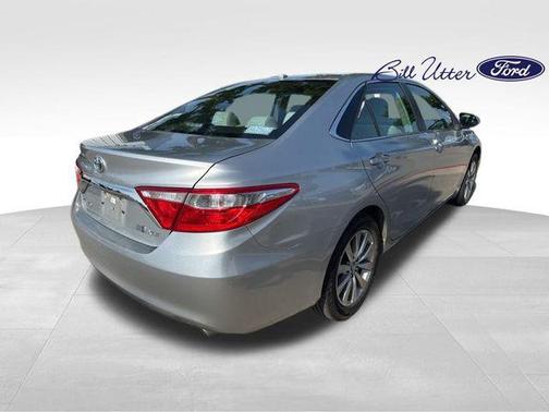 2017 Toyota Camry Hybrid XLE