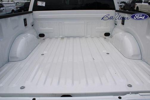 Star White Metallic Tri-Coat 2026 Ford F-150 Platinum