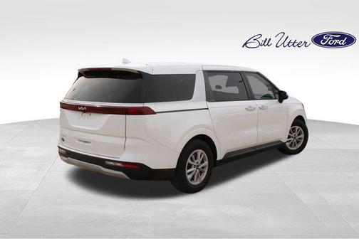 2023 Kia Carnival LX