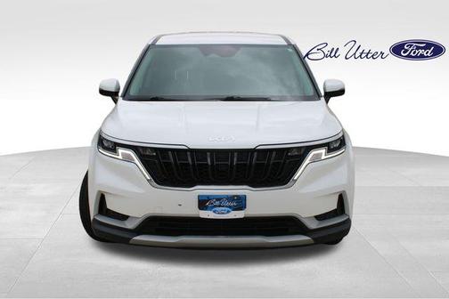 2023 Kia Carnival LX