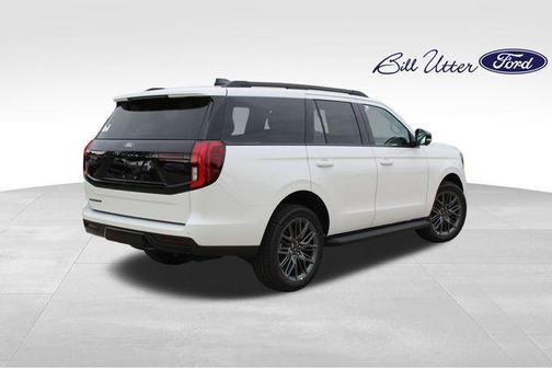 STAR WHITE MET TRI-COAT 2026 Ford Expedition Platinum