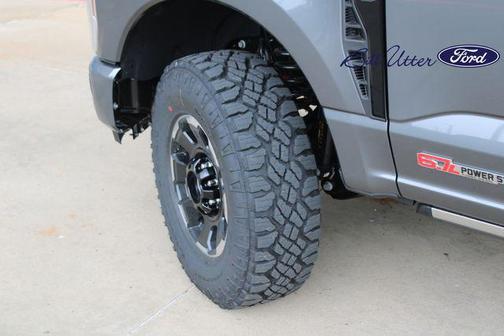 Carbonized Gray Metallic 2026 Ford F-250 Platinum