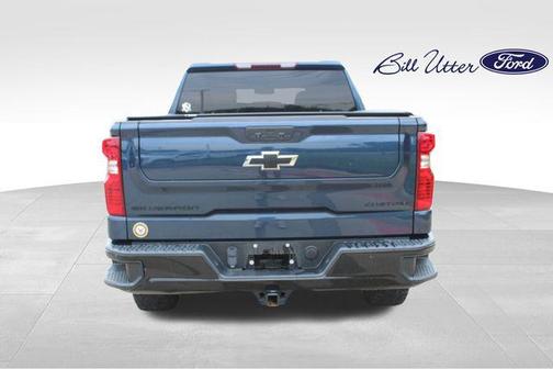 2022 Chevrolet Silverado 1500 Custom Trail Boss