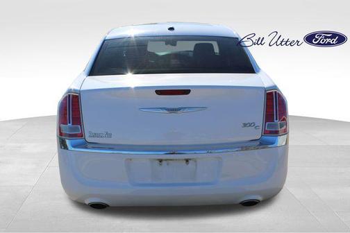 2011 Chrysler 300C Base