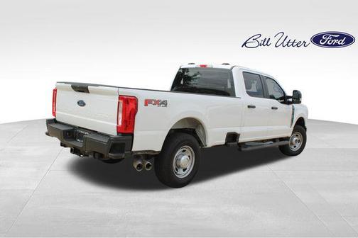 Oxford White 2023 Ford F-350 XL