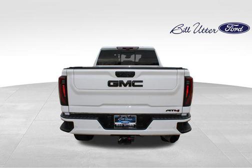 2024 GMC Sierra 2500 AT4