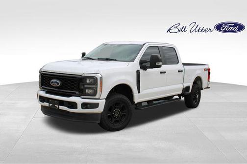 Oxford White 2023 Ford F-250 XL
