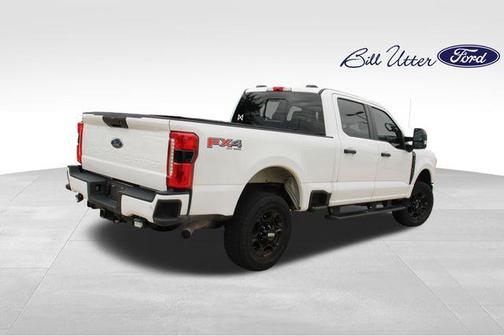 Oxford White 2023 Ford F-250 XL