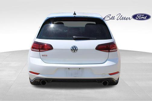 Pure White 2021 Volkswagen Golf GTI 2.0T SE DSG
