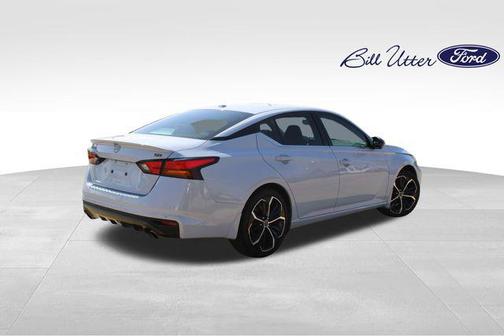 Gray Sky Pearl 2023 Nissan Altima SR FWD