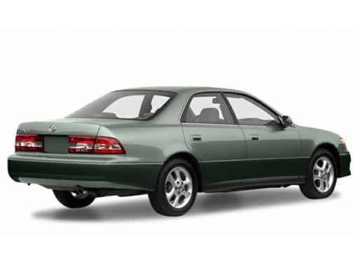 Millennium Silver Metallic 2001 Lexus ES 300 Base