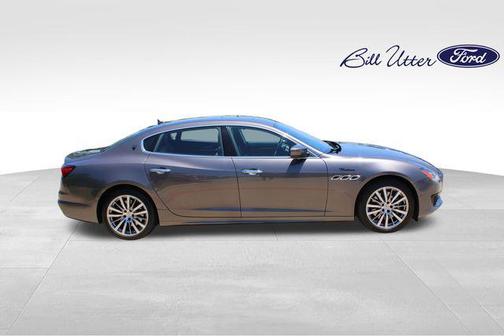 2022 Maserati Quattroporte Modena Q4