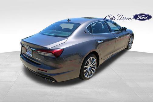 2022 Maserati Quattroporte Modena Q4