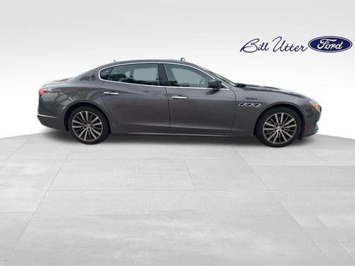 2022 Maserati Quattroporte Modena Q4