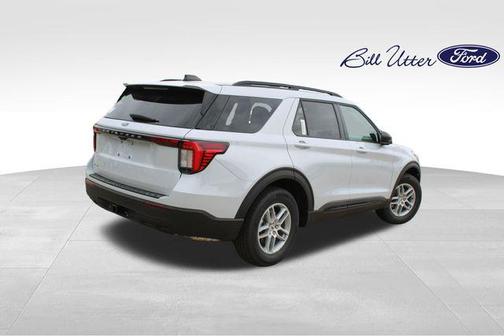 Space White Metallic 2026 Ford Explorer Active