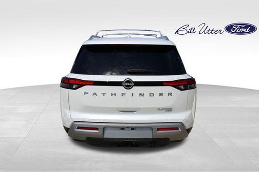 2024 Nissan Pathfinder Platinum 4WD