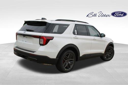 Star White Metallic Tri-Coat 2026 Ford Explorer ST-Line