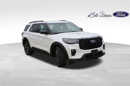 Star White Metallic Tri-Coat 2026 Ford Explorer ST-Line