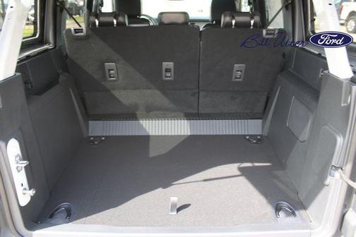 Avalanche 2026 Ford Bronco Outer Banks