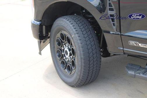 AGATE BLACK 2026 Ford F-350 Lariat