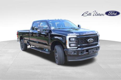 AGATE BLACK 2026 Ford F-350 Lariat