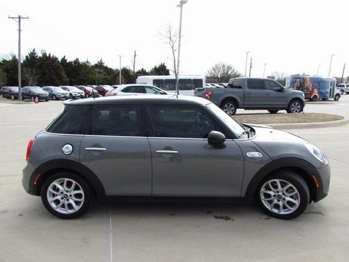 2015 MINI Hardtop Base