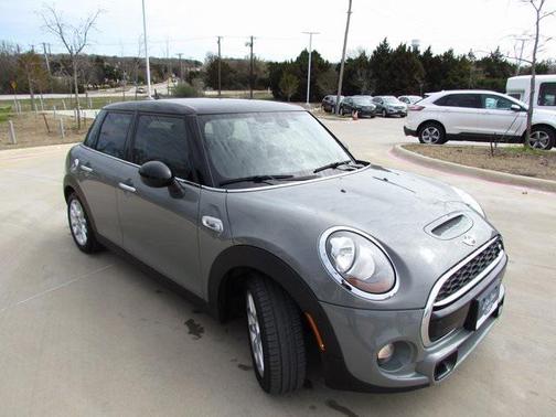 2015 MINI Hardtop Base