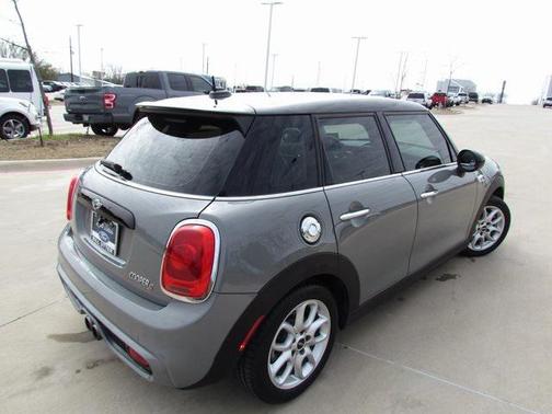 2015 MINI Hardtop Base