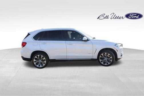 White Metallic 2016 BMW X5 xDrive50i
