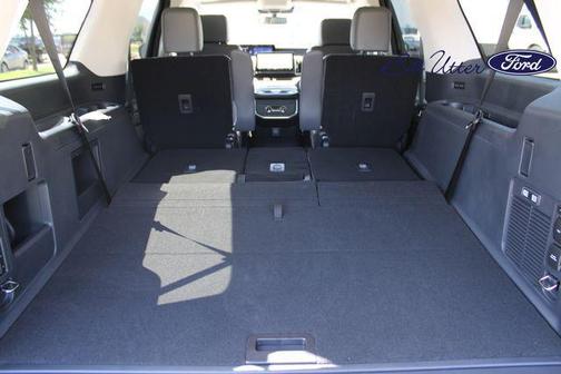2025 Ford Expedition Max Active 4x2