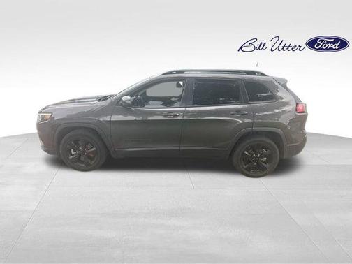 Granite Crystal Metallic Clearcoat 2021 Jeep Cherokee Altitude
