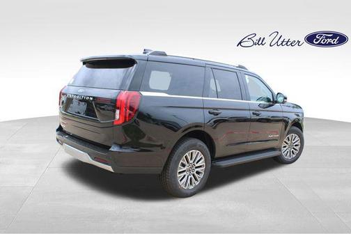 Agate Black Metallic 2026 Ford Expedition Platinum