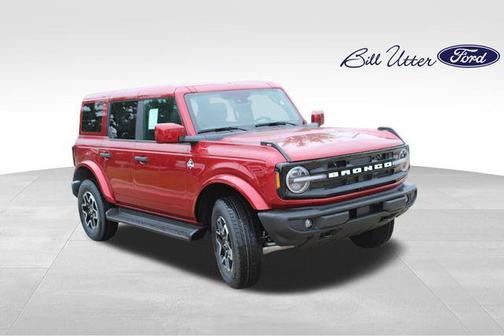Ruby Red Metallic Tinted Clearcoat 2026 Ford Bronco Outer Banks