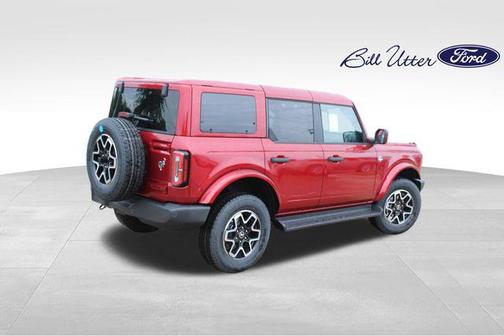 Ruby Red Metallic Tinted Clearcoat 2026 Ford Bronco Outer Banks
