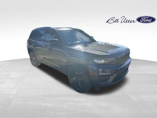 Baltic Gray Metallic Clearcoat 2023 Jeep Grand Cherokee Limited