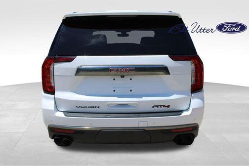 Summit White 2022 GMC Yukon 4WD AT4