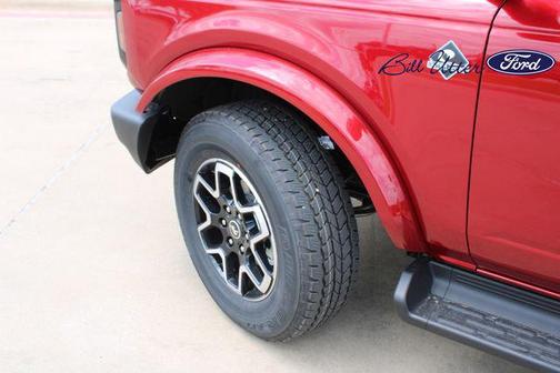 RUBY RED MET TNTD CLEARCOAT 2026 Ford Bronco Outer Banks