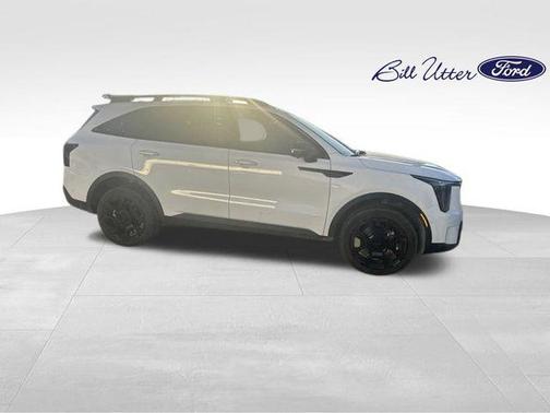 Glacial White Pearl 2026 Kia Sorento SX