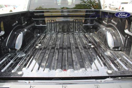 Agate Black Metallic 2026 Ford F-150 XLT