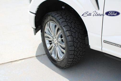 Star White Metallic Tri-Coat 2026 Ford F-150 Platinum
