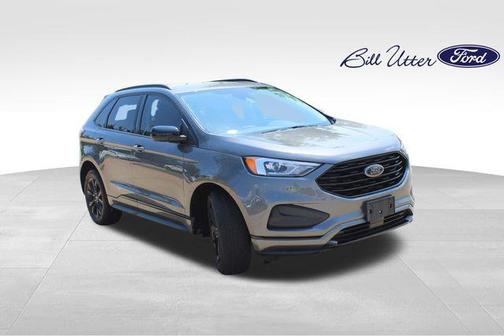 CARBONIZED GRAY 2022 Ford Edge SE