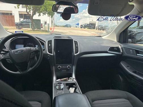 Carbonized Gray Metallic 2022 Ford Edge SE